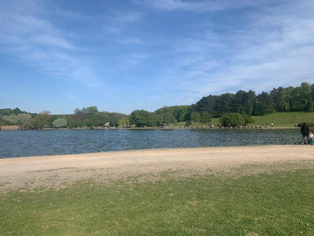 Gite Mella La Courneuve Exteriér fotografie